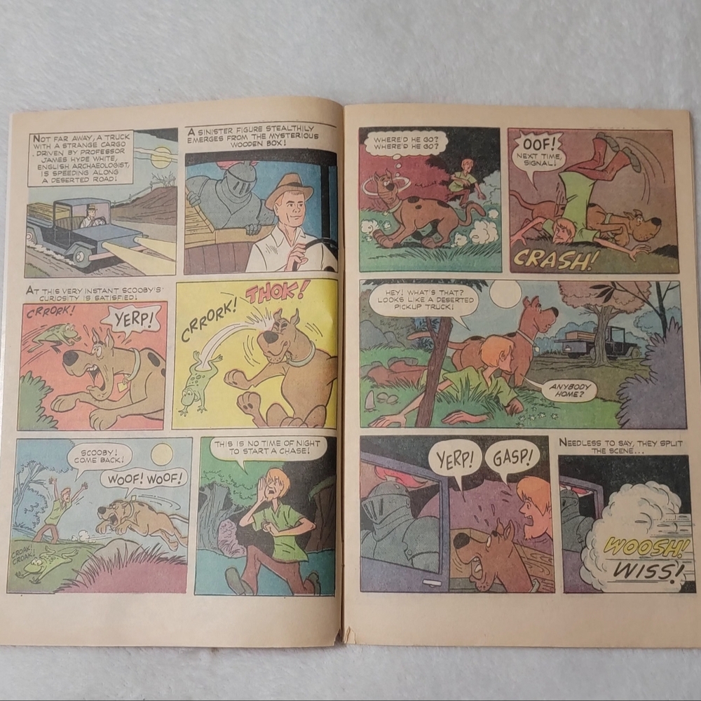 Scooby Doo #1 What A Night For A Knight Comic Book 1970 - Picture 3 of 16